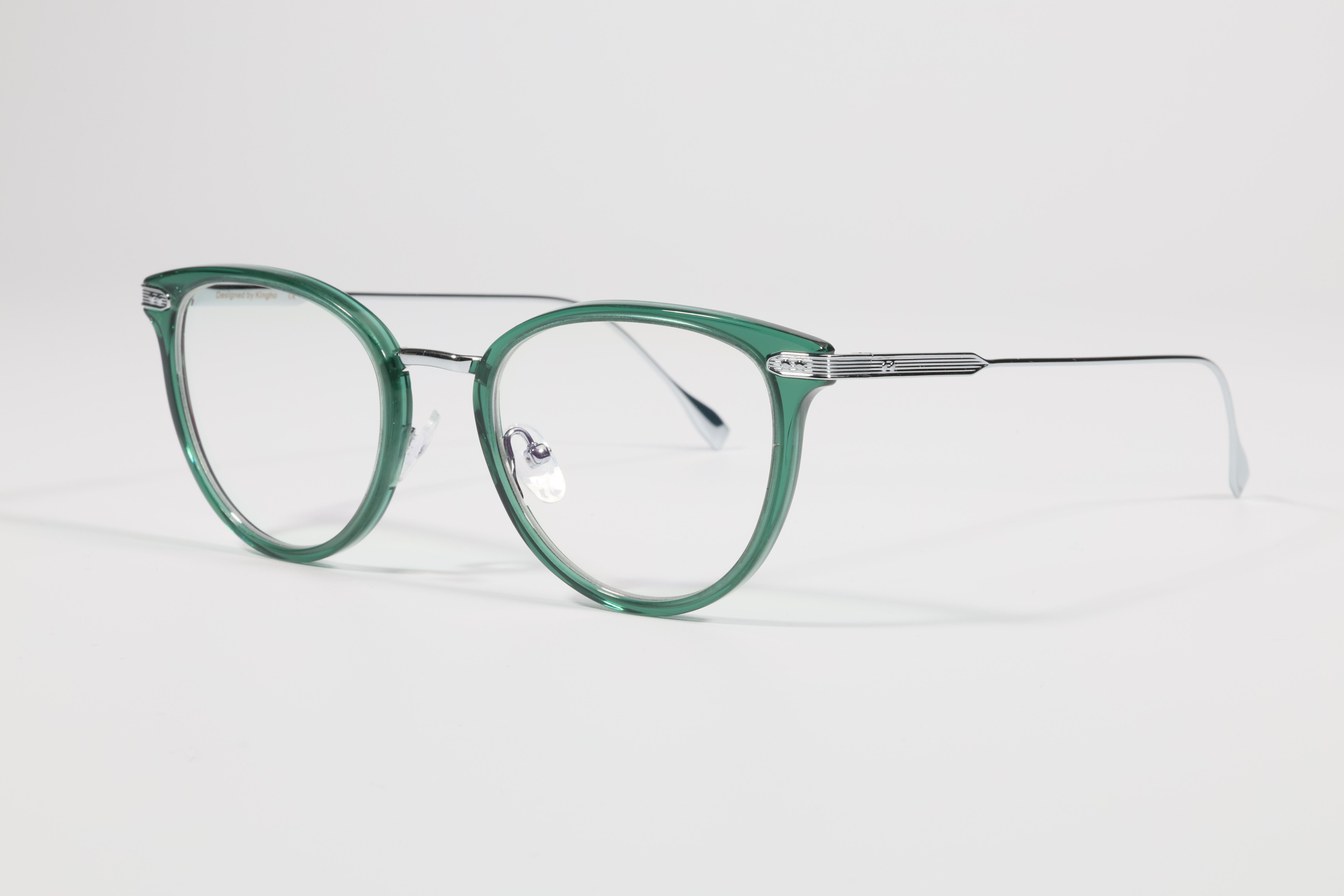 Why Your Glasses Break Easily: 4 Common Habits You Should Avoid